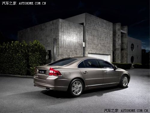 S80 2.5T，探索新一代汽车技术的卓越之旅