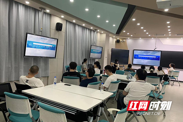 湖南医药学院最新消息综述