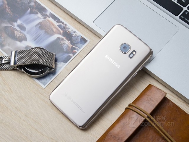三星S7 Edge最新更新至Android 7.0，体验与解析